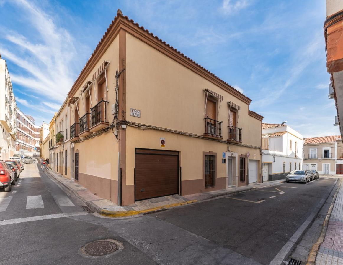 Casa Augusto - Junto Al Teatro Romano, Con Garaje Mérida Luaran gambar